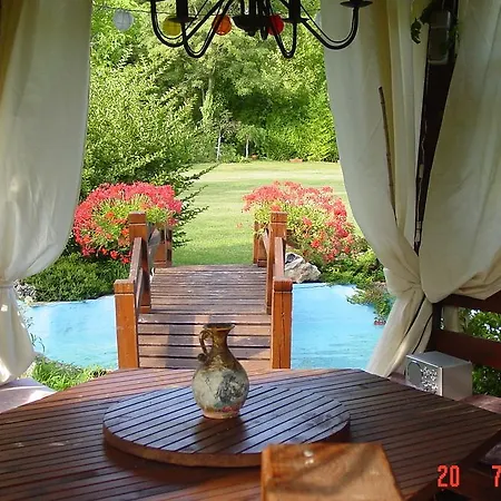 게스트하우스 Secret Garden House 2*