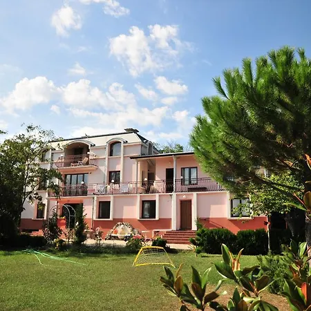 Konukevi Secret Garden House