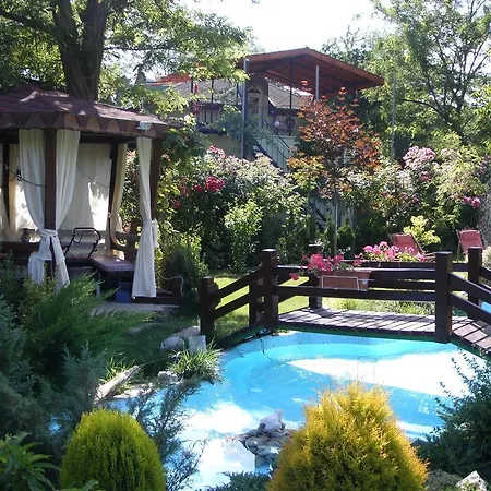 Secret Garden House Warna