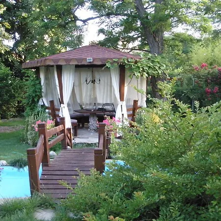 게스트하우스 Secret Garden House 2*