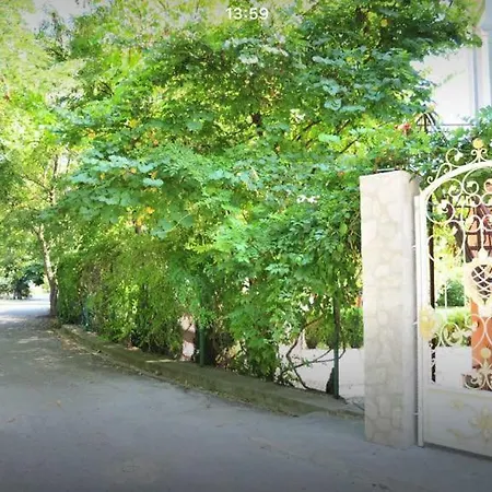 Secret Garden House 2*