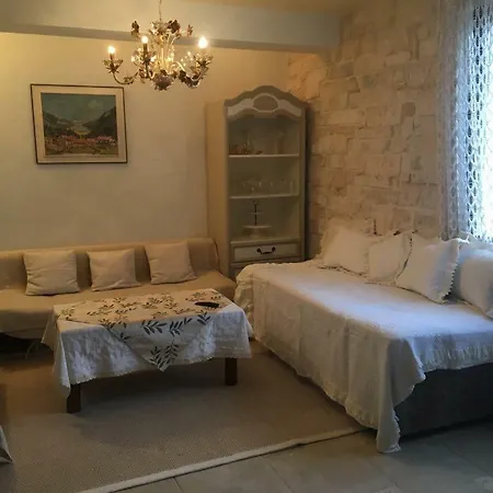 Konukevi Secret Garden House Varna