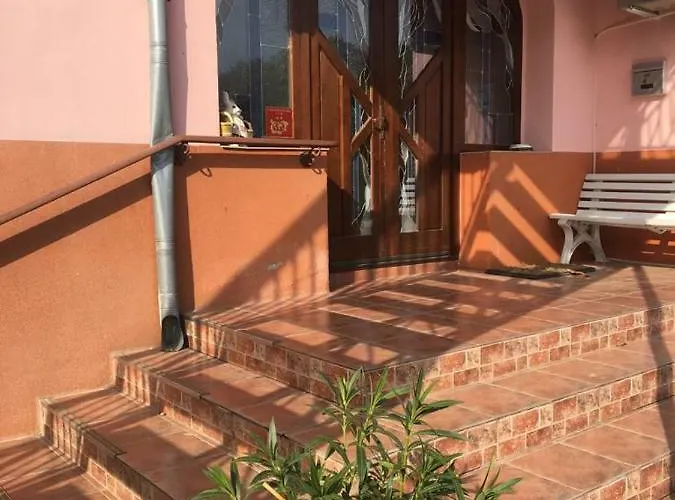 Affittacamere Secret Garden House 2*